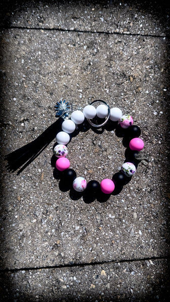 🌸🖤💗 Midnight Bloom Silicone Beaded Wristlet – Black, White, Pink & Floral