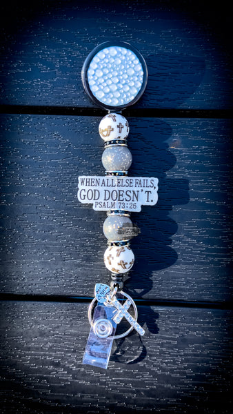 🤍✝️✨ “God Doesn’t Fail” Scripture Silicone Beaded Badge Reel – Psalm 73:26